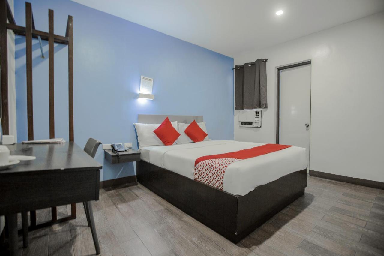 Oyo 637 Fox Hotel Quezon City Zewnętrze zdjęcie
