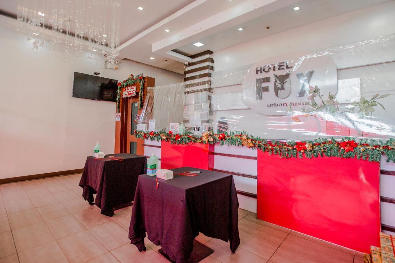 Oyo 637 Fox Hotel Quezon City Zewnętrze zdjęcie