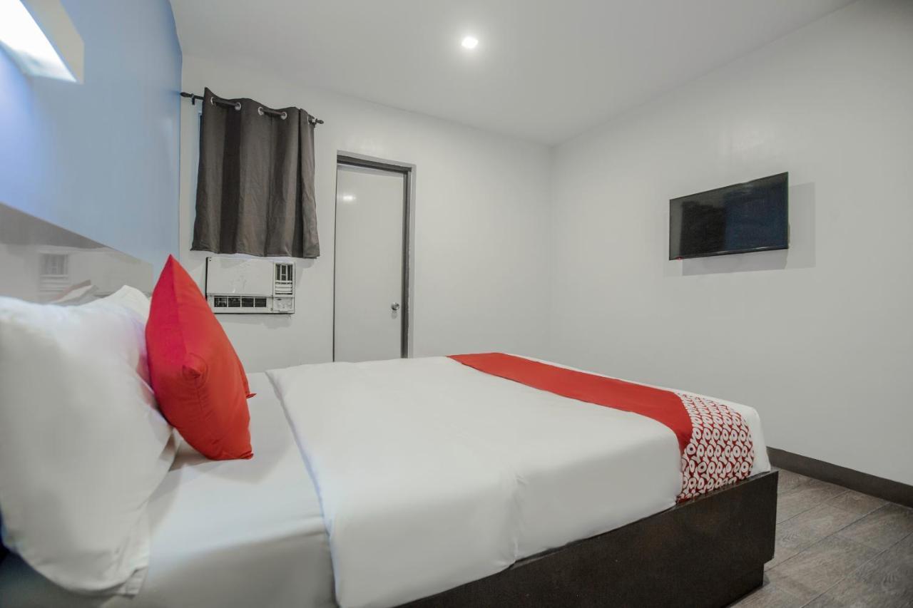 Oyo 637 Fox Hotel Quezon City Zewnętrze zdjęcie
