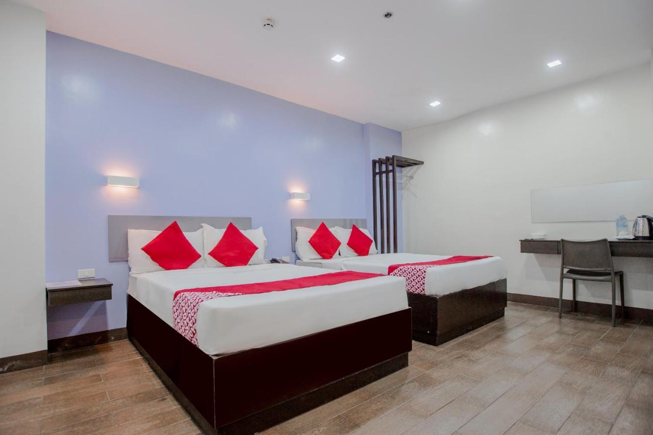 Oyo 637 Fox Hotel Quezon City Zewnętrze zdjęcie